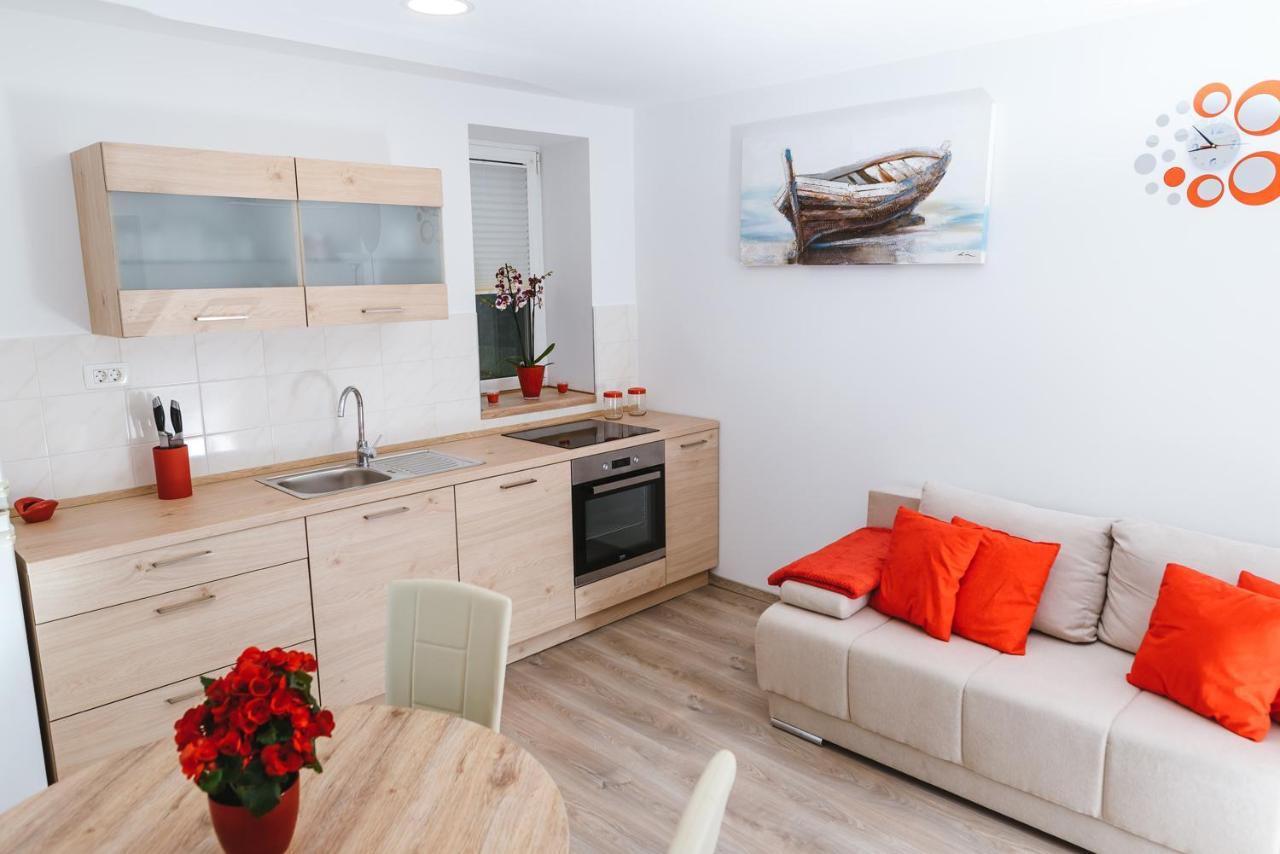 Apartma Nika Hrvatini Esterno foto